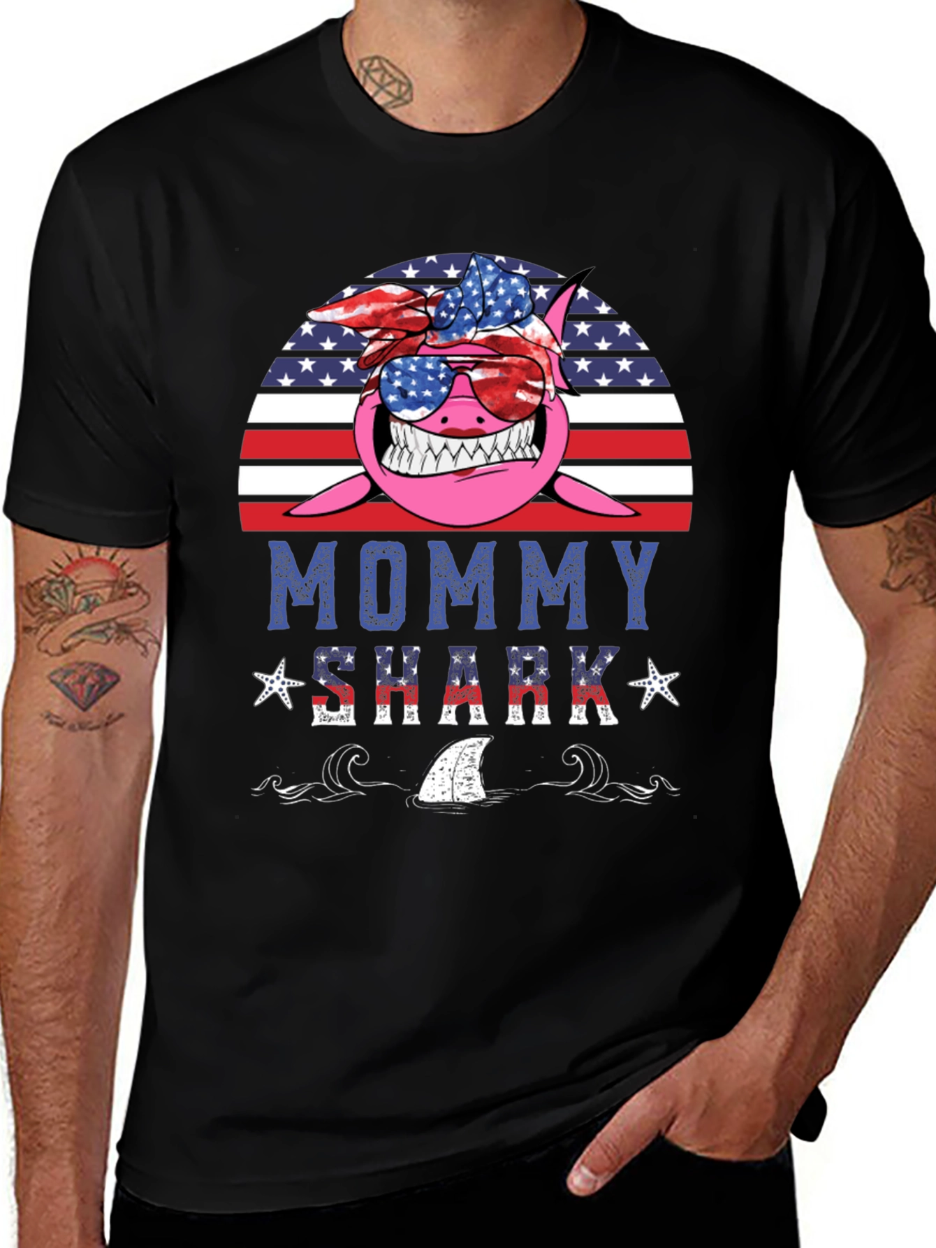 Mommy Shark USA Graphic Tee