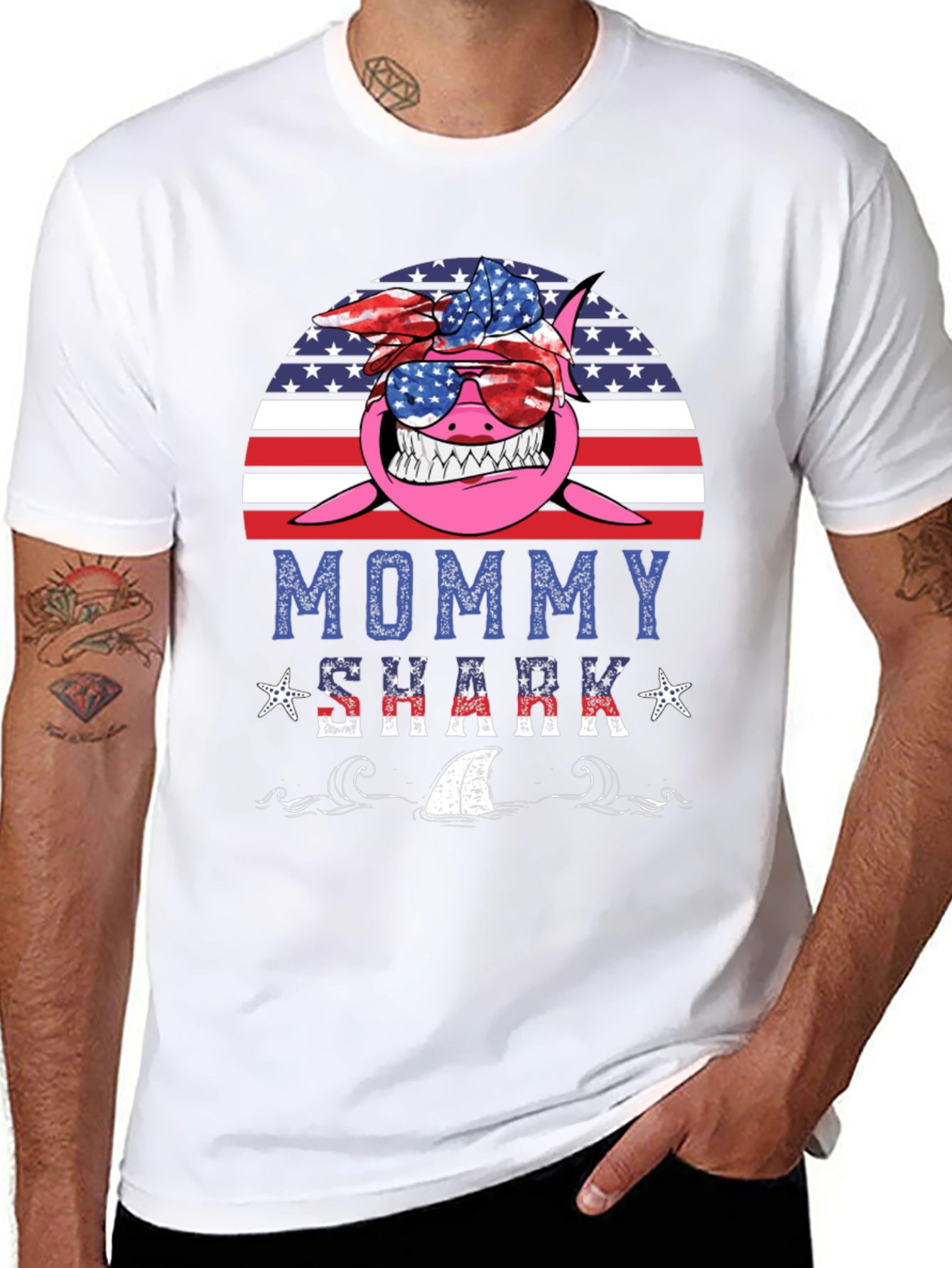 Mommy Shark USA Graphic Tee