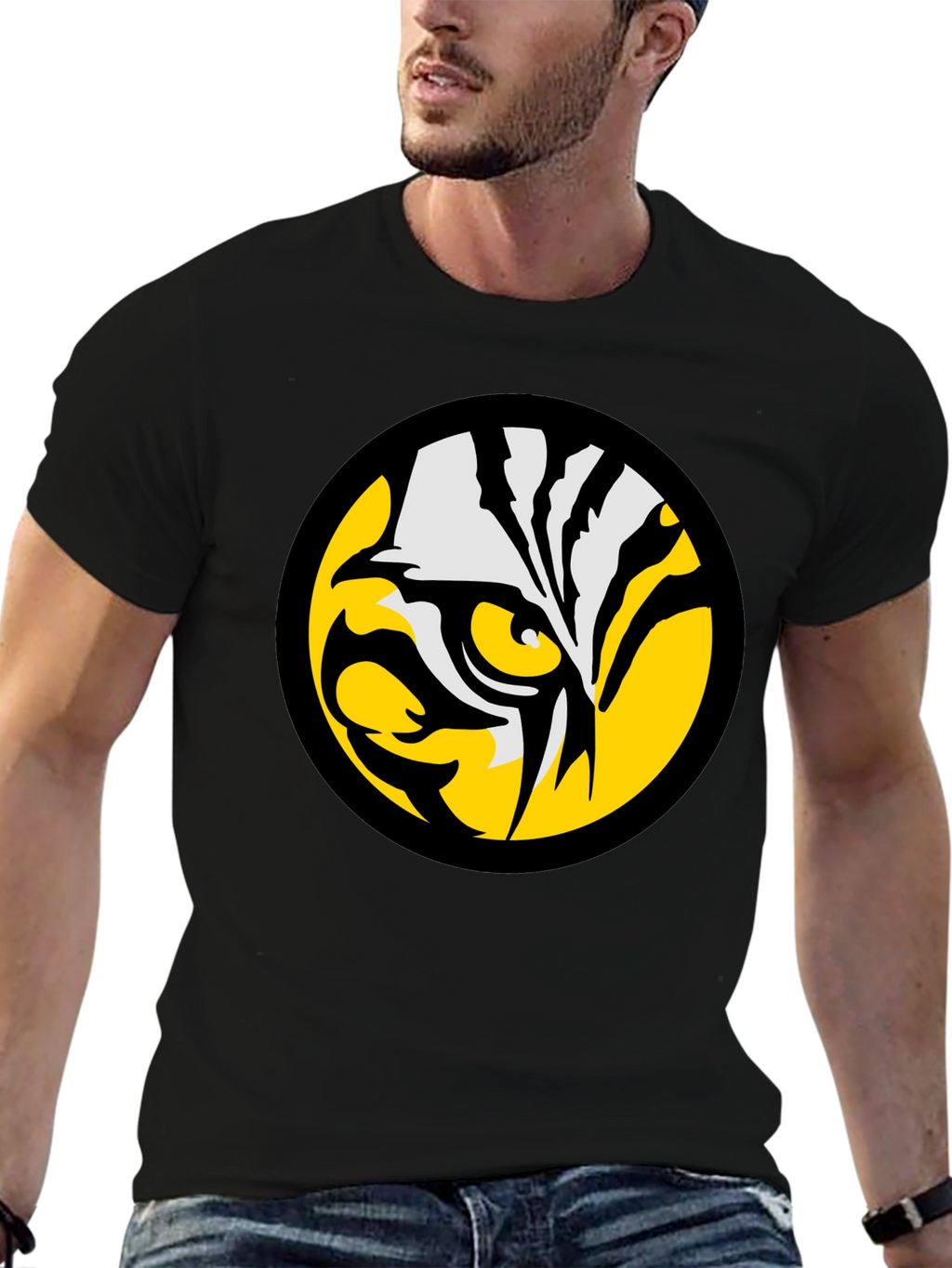 Bold Tiger Eye Graphic Tee - Black Cotton T-Shirt