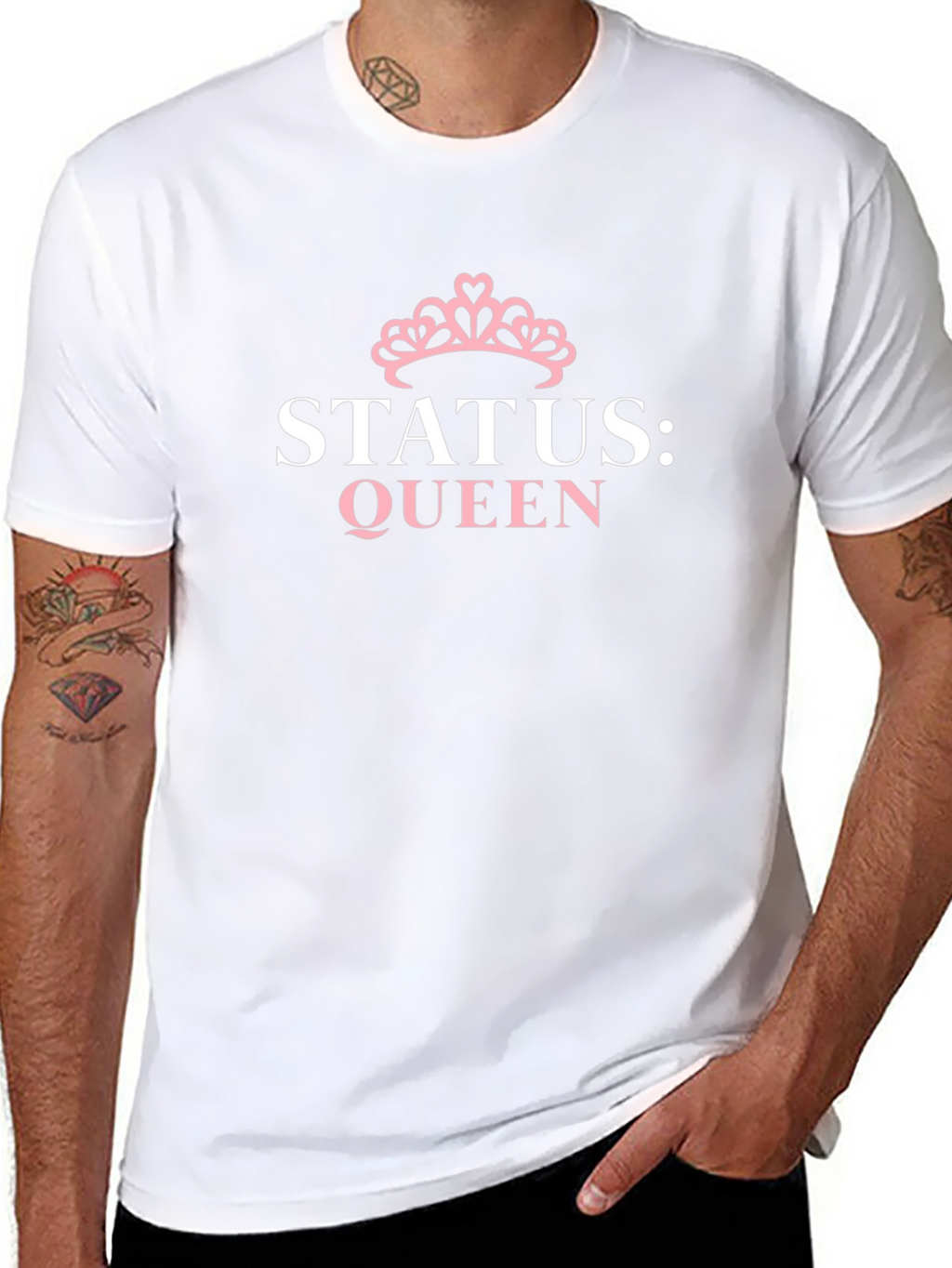 Status Queen Graphic Tee - Stylish Womens T-Shirt