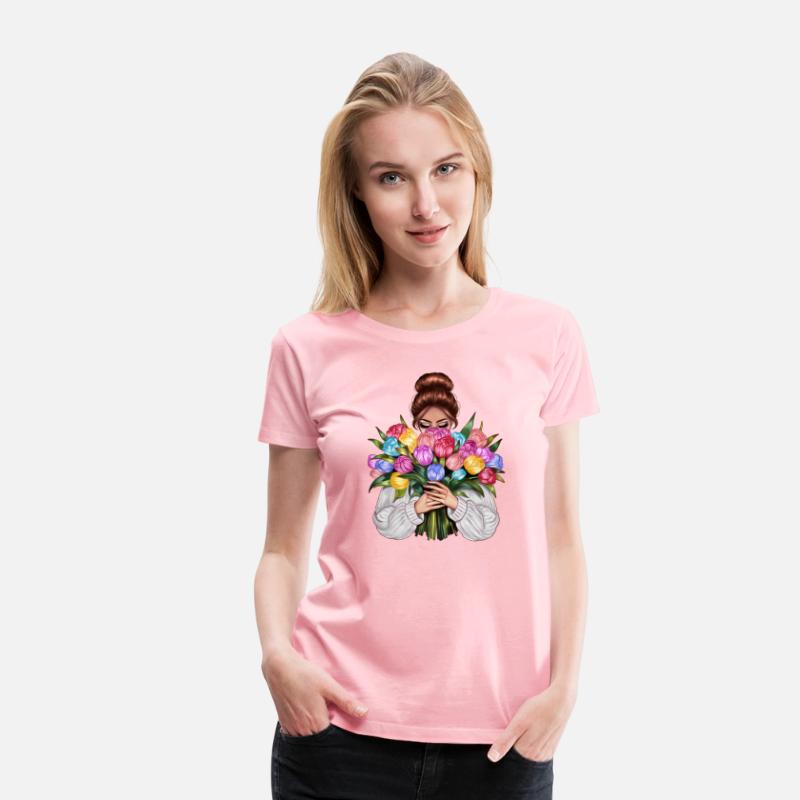 Auburn hair woman with a bouquet of flowers