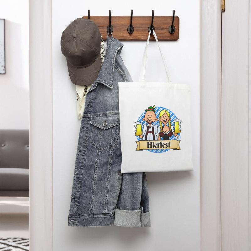 Bierfest in dirndl and lederhosen