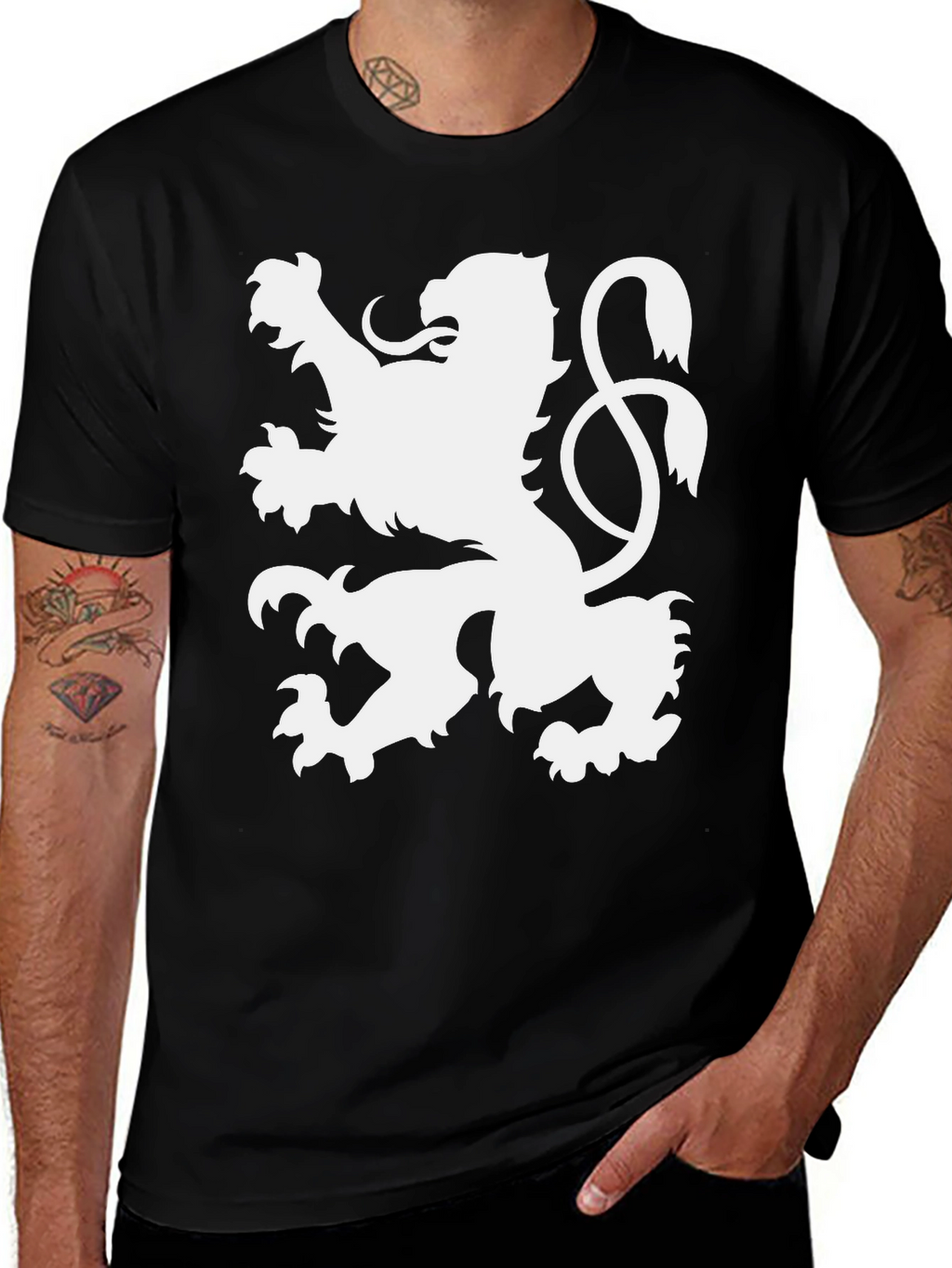 Lion Crest Graphic T-Shirt - Classic Black Tee